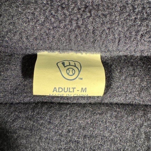 Milwaukee Brewers Fleece Vest SGA 9/2/2023 Size Adult Medium - Picture 6 of 11